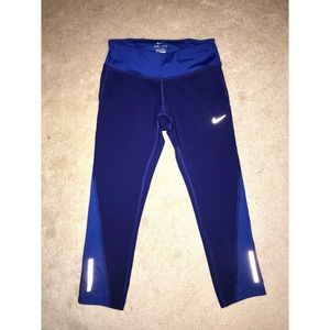 Nike dri-fit crop leggings with drawstring xs